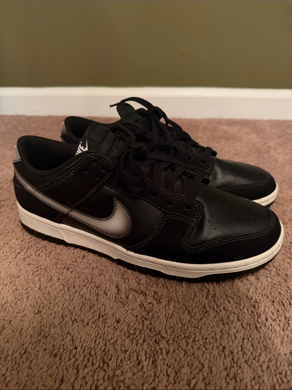 Nike Men’s Dunk Low Airbrush Swoosh